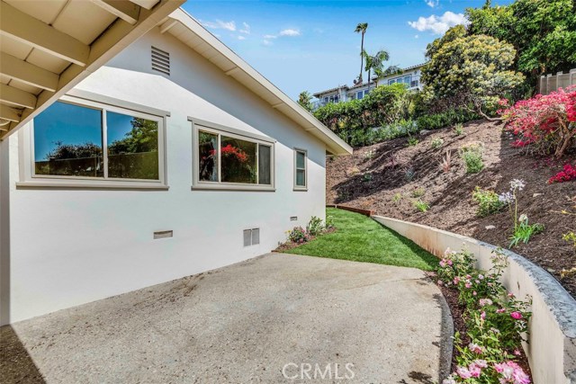 344 Via Almar, Palos Verdes Estates, California 90274, 4 Bedrooms Bedrooms, ,1 BathroomBathrooms,Residential,Sold,Via Almar,PV19153358