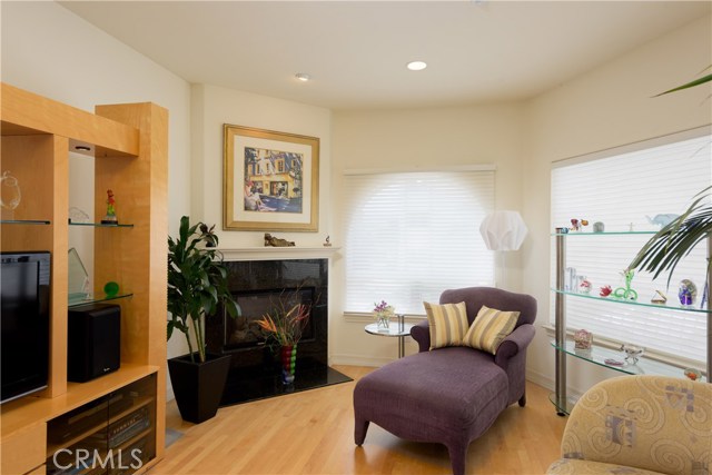 203 Avenue E, Redondo Beach, California 90277, 3 Bedrooms Bedrooms, ,2 BathroomsBathrooms,Residential,Sold,Avenue E,SB17173382