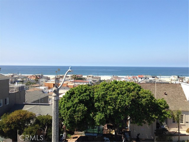 1820 Manhattan Avenue, Hermosa Beach, California 90254, 2 Bedrooms Bedrooms, ,2 BathroomsBathrooms,Residential,Sold,Manhattan,PW17126812