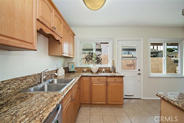517 Blossom Lane, Redondo Beach, California 90278, 3 Bedrooms Bedrooms, ,1 BathroomBathrooms,Residential,Sold,Blossom,SB20134246