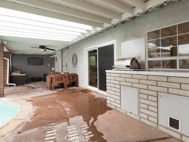 Build-in BBQ for entertaining outdoor