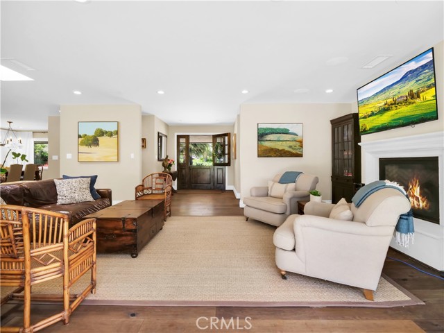 8 Hidden Valley Road, Rolling Hills Estates, California 90274, 4 Bedrooms Bedrooms, ,3 BathroomsBathrooms,Residential,Sold,Hidden Valley,PV21094348