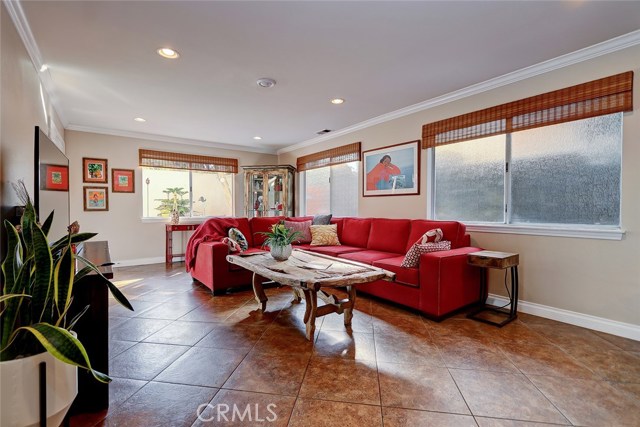 2020 Harriman Lane, Redondo Beach, California 90278, 4 Bedrooms Bedrooms, ,2 BathroomsBathrooms,Residential,Sold,Harriman,SB18263721
