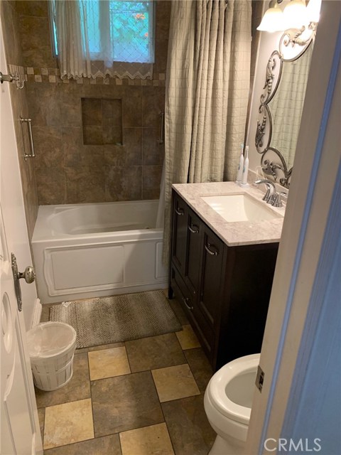front units main bathroom