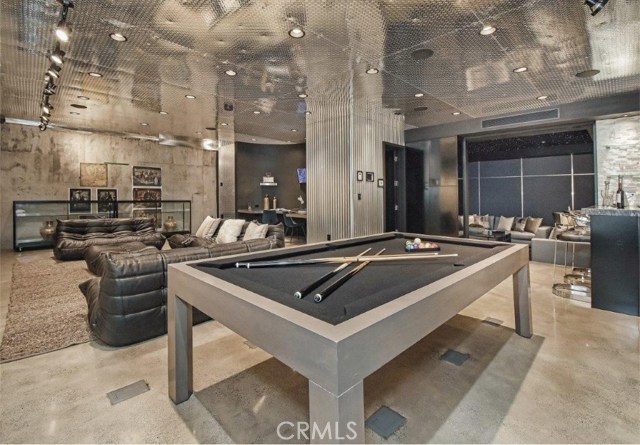Entertainment Room with Wet Bar & TV