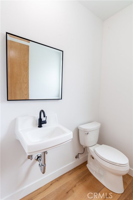 2313 Carnegie Lane, Redondo Beach, California 90278, 4 Bedrooms Bedrooms, ,4 BathroomsBathrooms,Residential,Sold,Carnegie,SB19139446
