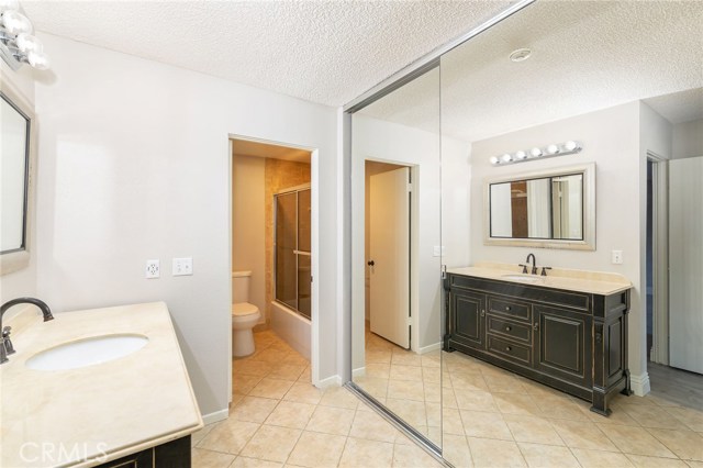 700 Esplanade, Redondo Beach, California 90277, 2 Bedrooms Bedrooms, ,2 BathroomsBathrooms,Residential,Sold,Esplanade,SB19106443