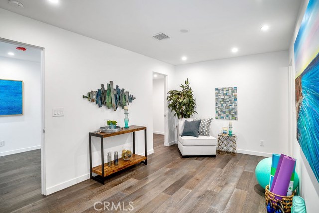 945 7th Street, Hermosa Beach, California 90254, 4 Bedrooms Bedrooms, ,3 BathroomsBathrooms,Residential,Sold,7th,SB19140226
