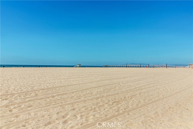 49 7th Street, Hermosa Beach, California 90254, 3 Bedrooms Bedrooms, ,1 BathroomBathrooms,Residential,Sold,7th,SB19233315