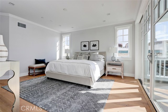 2204 Alma Avenue, Manhattan Beach, California 90266, 4 Bedrooms Bedrooms, ,3 BathroomsBathrooms,Residential,Sold,Alma,SB19265065