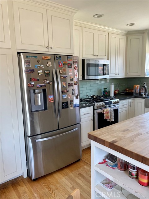 2415 Thomas Avenue, Redondo Beach, California 90278, 4 Bedrooms Bedrooms, ,2 BathroomsBathrooms,Residential,Sold,Thomas,SB21078397