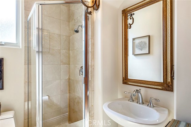 2013 Magnolia Avenue, Manhattan Beach, California 90266, 4 Bedrooms Bedrooms, ,4 BathroomsBathrooms,Residential,Sold,Magnolia,SB18234359