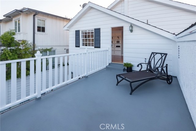 3012 Poinsettia Avenue, Manhattan Beach, California 90266, 4 Bedrooms Bedrooms, ,2 BathroomsBathrooms,Residential,Sold,Poinsettia,SB20042447