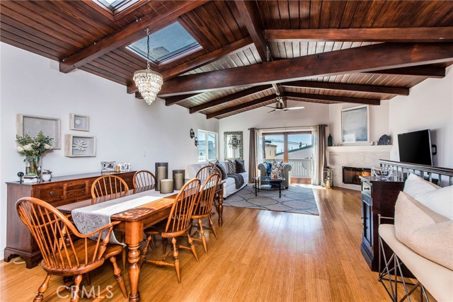 2026 Hillcrest Drive, Hermosa Beach, California 90254, 3 Bedrooms Bedrooms, ,2 BathroomsBathrooms,Residential,Sold,Hillcrest,SB19110998