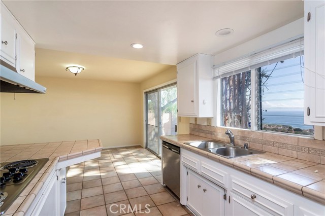 30229 Via Victoria, Rancho Palos Verdes, California 90275, 3 Bedrooms Bedrooms, ,2 BathroomsBathrooms,Residential,Sold,Via Victoria,PV19066034