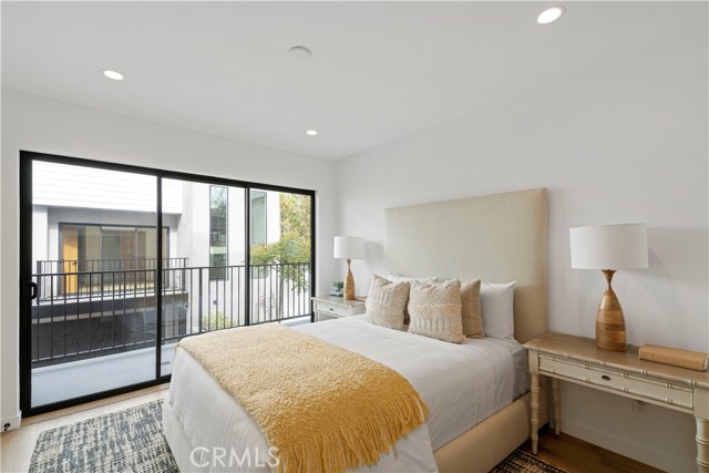 945 15th St, Hermosa Beach, California 90254, 4 Bedrooms Bedrooms, ,5 BathroomsBathrooms,Residential,Sold,15th St,SB20148499