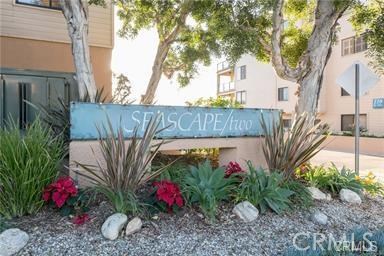 130 The Village, Redondo Beach, California 90277, 2 Bedrooms Bedrooms, ,2 BathroomsBathrooms,Residential,Sold,The Village,SB20183563