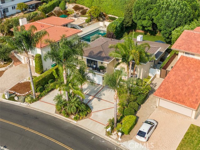 1808 Via Olivera, Palos Verdes Estates, California 90274, 4 Bedrooms Bedrooms, ,3 BathroomsBathrooms,Residential,Sold,Via Olivera,PV20215353