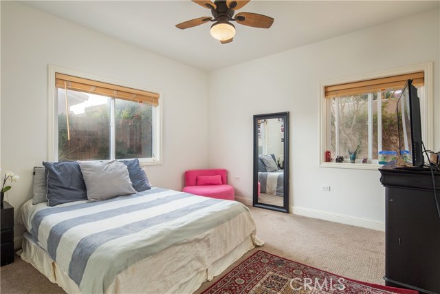 233 Helberta Avenue, Redondo Beach, California 90277, 4 Bedrooms Bedrooms, ,2 BathroomsBathrooms,Residential,Sold,Helberta,SB19225770