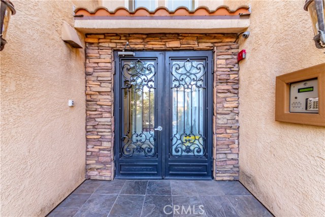 3 Bed Home for Sale in Los Angeles, California