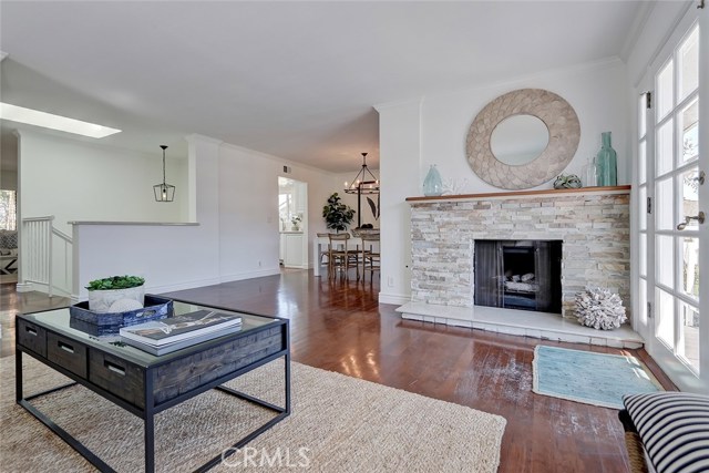 13 Laurel, Manhattan Beach, California 90266, 3 Bedrooms Bedrooms, ,1 BathroomBathrooms,Residential,Sold,Laurel,SB19057635