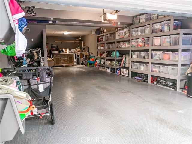 2 Bed Home for Sale in Hawthorne, California