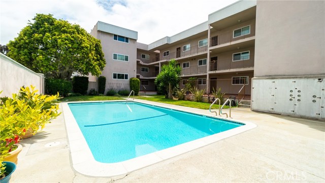 1321 Beryl Street, Redondo Beach, California 90277, 2 Bedrooms Bedrooms, ,2 BathroomsBathrooms,Residential,Sold,Beryl,SB20091462