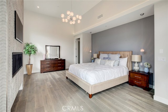 1909 Huntington Lane, Redondo Beach, California 90278, 4 Bedrooms Bedrooms, ,3 BathroomsBathrooms,Residential,Sold,Huntington,PV18234490