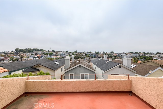 1705 Ford Avenue, Redondo Beach, California 90278, 3 Bedrooms Bedrooms, ,1 BathroomBathrooms,Residential,Sold,Ford,SB19180751