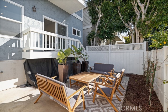 1741 Dixon Street, Redondo Beach, California 90278, 3 Bedrooms Bedrooms, ,2 BathroomsBathrooms,Residential,Sold,Dixon,SB21048174