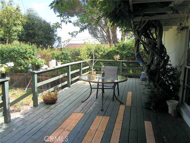 109 Via Ardilla, Palos Verdes Estates, California 90274, 3 Bedrooms Bedrooms, ,1 BathroomBathrooms,Residential,Sold,Via Ardilla,PV17129950