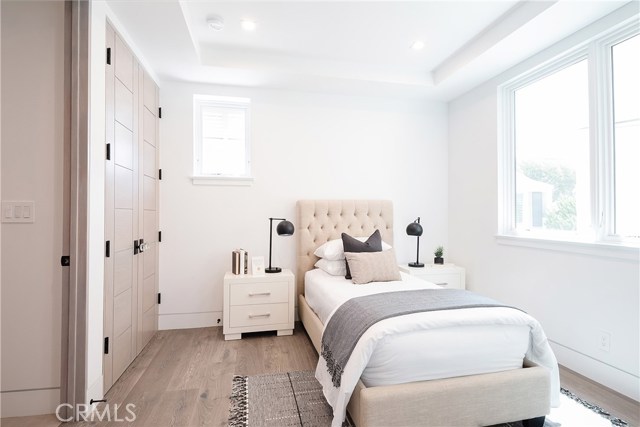 705 Crest Drive, Manhattan Beach, California 90266, 5 Bedrooms Bedrooms, ,2 BathroomsBathrooms,Residential,Sold,Crest,SB20098855