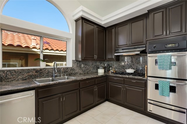 620 Juanita Avenue, Redondo Beach, California 90277, 3 Bedrooms Bedrooms, ,2 BathroomsBathrooms,Residential,Sold,Juanita,SB19033895