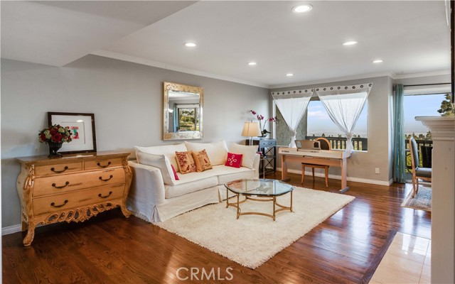 53 Cypress Way, Rolling Hills Estates, California 90274, 3 Bedrooms Bedrooms, ,3 BathroomsBathrooms,Residential,Sold,Cypress,SB21041097