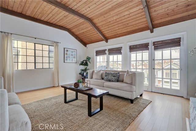 1709 Stanford Avenue, Redondo Beach, California 90278, 3 Bedrooms Bedrooms, ,2 BathroomsBathrooms,Residential,Sold,Stanford,SB19047031