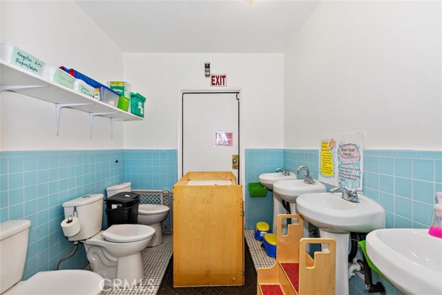 Lynwood, ,Commercial,For Sale,Lynwood,CV20155528