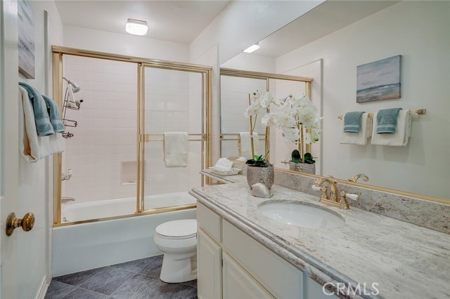 14 Bermuda Court, Manhattan Beach, California 90266, 2 Bedrooms Bedrooms, ,1 BathroomBathrooms,Residential,Sold,Bermuda,SB20058467