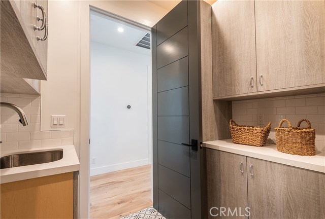 856 14th Street, Manhattan Beach, California 90266, 5 Bedrooms Bedrooms, ,5 BathroomsBathrooms,Residential,Sold,14th,SB18245508