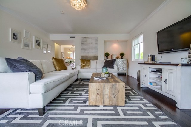 108 Irena Avenue, Redondo Beach, California 90277, 2 Bedrooms Bedrooms, ,1 BathroomBathrooms,Residential,Sold,Irena,SB18121542