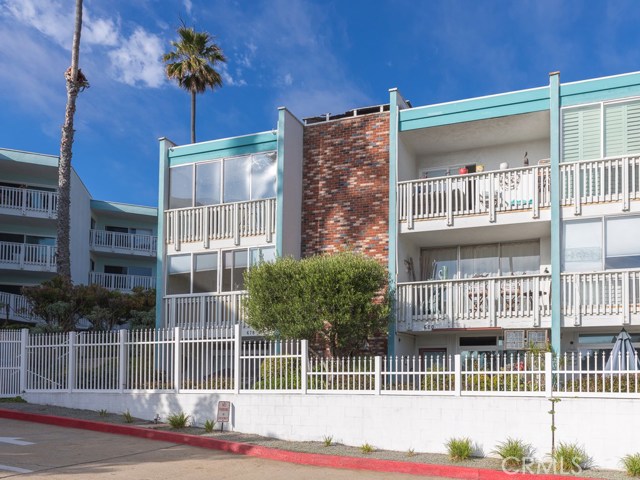 678 The Village, Redondo Beach, California 90277, 1 Bedroom Bedrooms, ,1 BathroomBathrooms,Residential,Sold,The Village,SB20126813