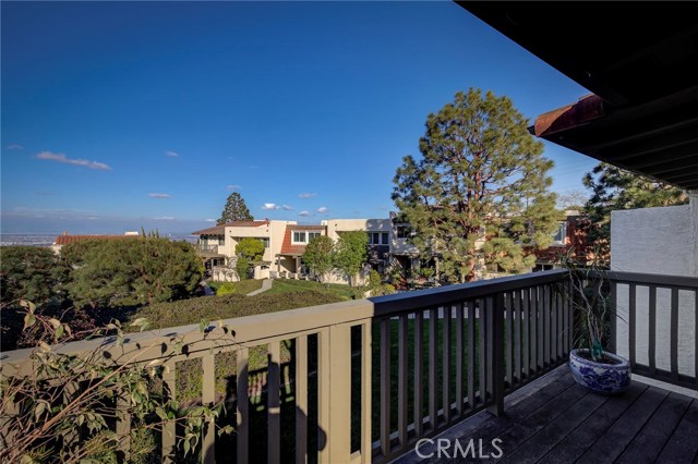 95 Cypress Way, Rolling Hills Estates, California 90274, 3 Bedrooms Bedrooms, ,3 BathroomsBathrooms,Residential,Sold,Cypress,SB18047500