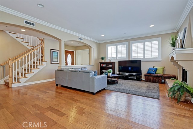 2004 Gates Avenue, Redondo Beach, California 90278, 4 Bedrooms Bedrooms, ,2 BathroomsBathrooms,Residential,Sold,Gates,SB18097486