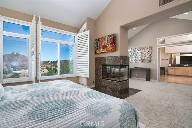 4 Bed Home for Sale in Calabasas, California