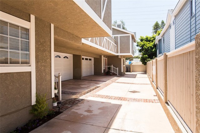 2706 Carnegie Lane, Redondo Beach, California 90278, 3 Bedrooms Bedrooms, ,2 BathroomsBathrooms,Residential,Sold,Carnegie,SB18145376