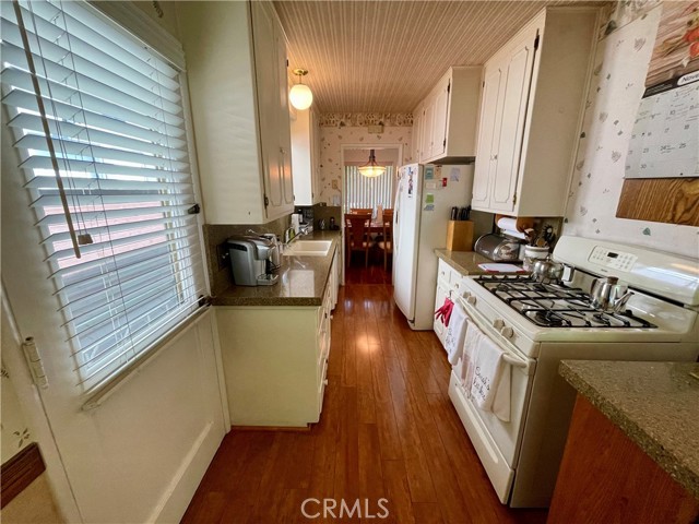 2809 Oak Avenue, Manhattan Beach, California 90266, 3 Bedrooms Bedrooms, ,Residential,Sold,Oak,SB21076143