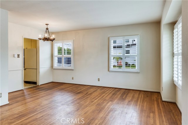 1813 Lynngrove Drive, Manhattan Beach, California 90266, 2 Bedrooms Bedrooms, ,Residential,Sold,Lynngrove,SB18291838
