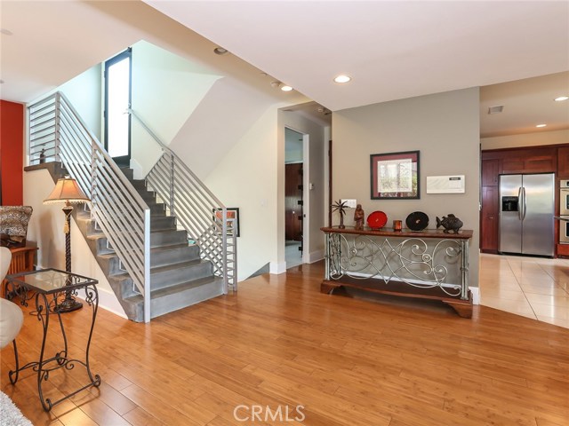 812 Juanita Avenue, Redondo Beach, California 90277, 5 Bedrooms Bedrooms, ,4 BathroomsBathrooms,Residential,Sold,Juanita,SB17114453