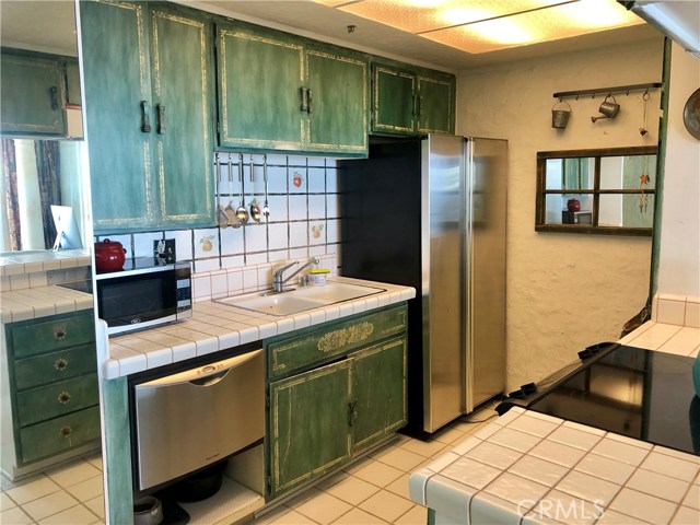 615 Esplanade, Redondo Beach, California 90277, 1 Bedroom Bedrooms, ,1 BathroomBathrooms,Residential,Sold,Esplanade,SB18295300