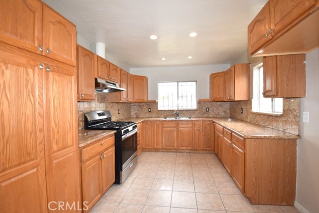 3 Bed Home for Sale in Compton, California