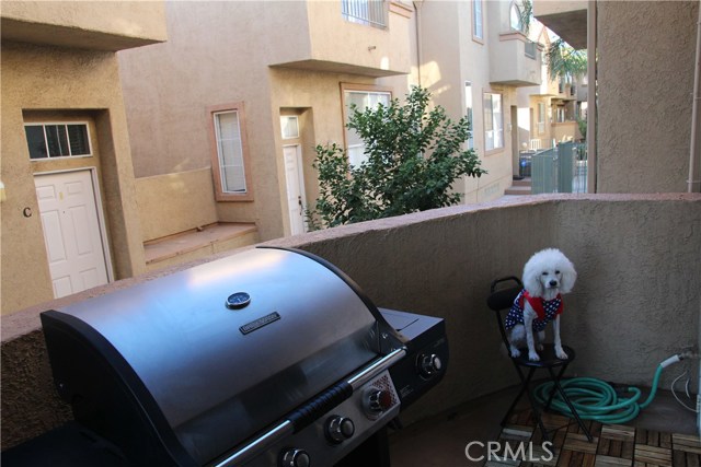 2 Bed Home for Sale in Van Nuys, California